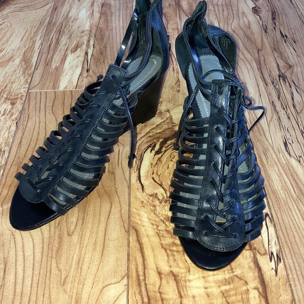 Ann Taylor LOFT heels size 7 1/2